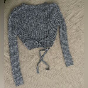 Long sleeve top with open back crop top long sleeve